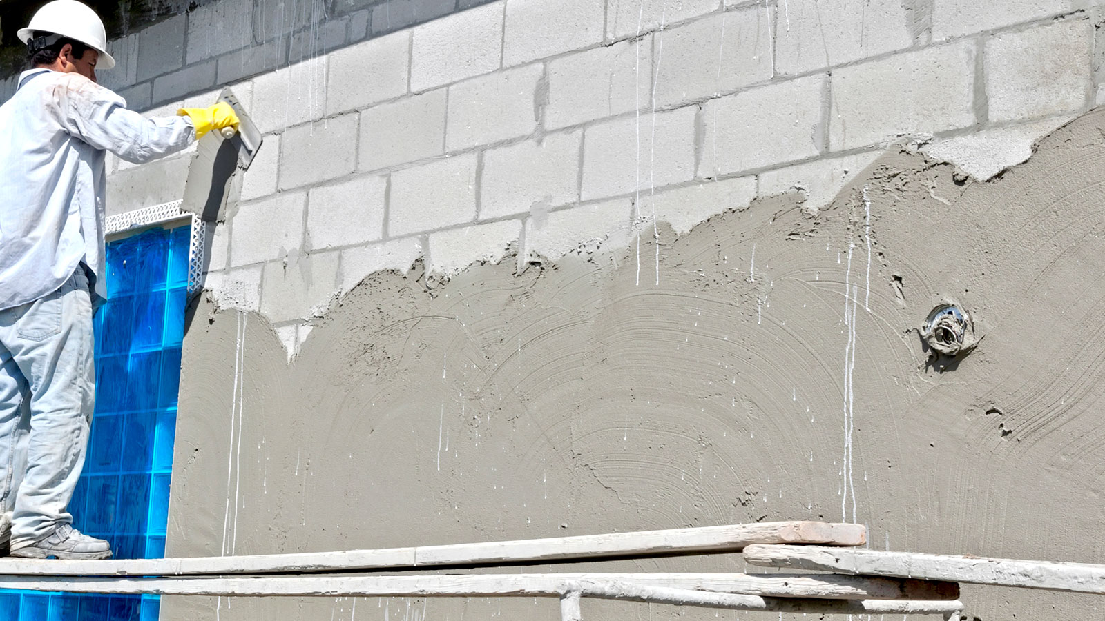How to apply lime plaster indoors: our installation guide