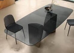 Minimalist Modern Table Taureau: New