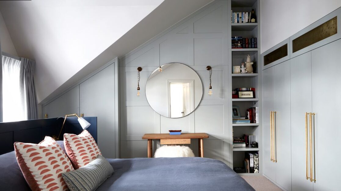 Bedroom in the attic: ingenious ideas of arrangement and design