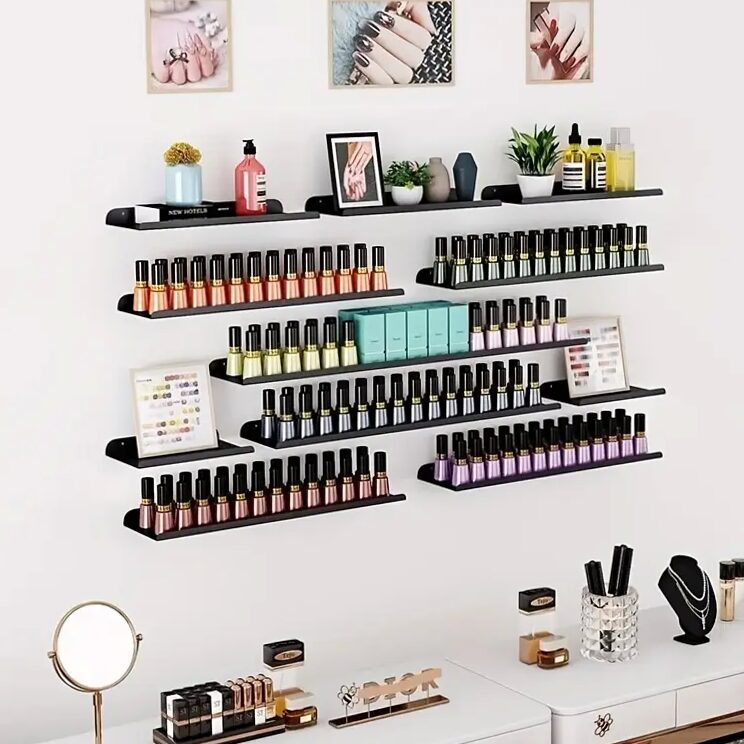 List of the best accessories for organizing the hall: nails, banks and shelves