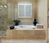 How to optimize the space in a small apartment bath: tips and tricks