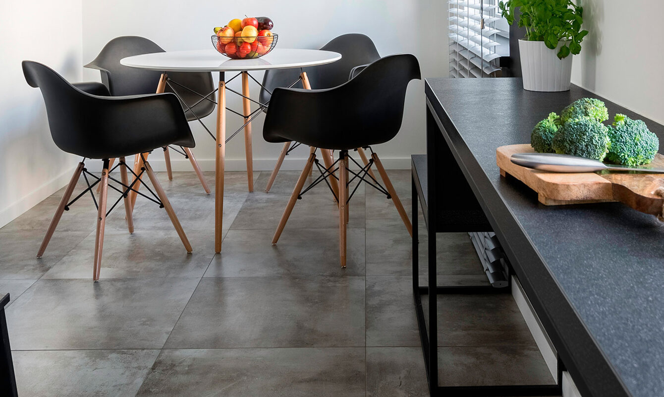 Waxed concrete in a kitchen: advice and examples of achievements
