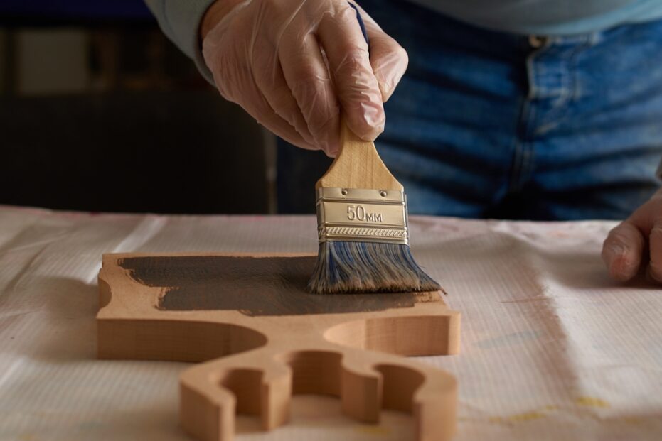 Wood painting: tips, work ideas and materials